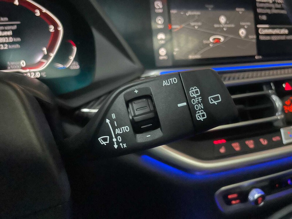 BMW X5 xDrive30d M-Sport 286PS 2023 (Original-NL), T-889-DV