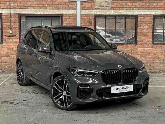 BMW X5 xDrive30d M-Sport 286hp 2023 (Original-NL), T-889-DV