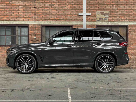 BMW X5 xDrive30d M-Sport 286hp 2023 (Original-NL), T-889-DV