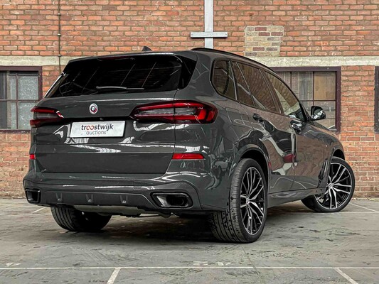 BMW X5 xDrive30d M-Sport 286hp 2023 (Original-NL), T-889-DV