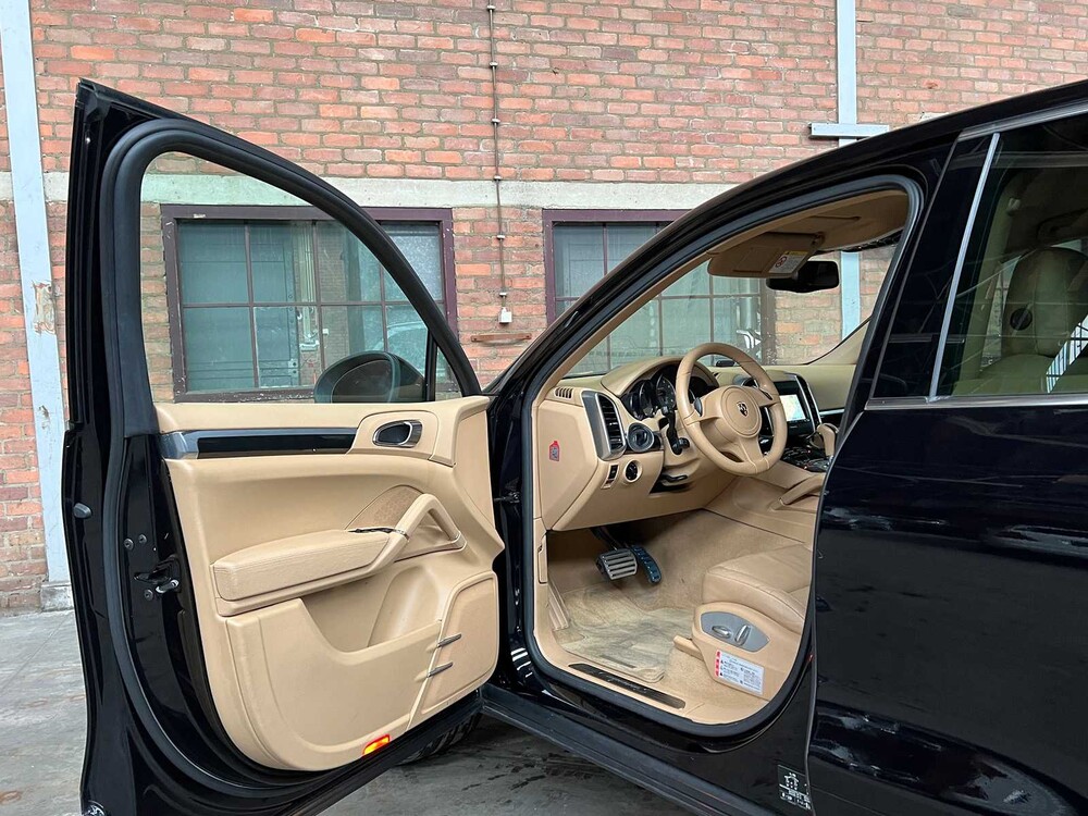 Porsche Cayenne S Hybrid 3.0 V6 380pk 2011