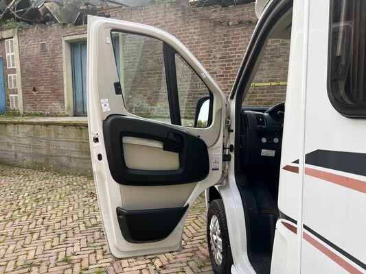 Weinsberg CaraCompact 600 MEG Edition Pepper 131hp 2016 (Original-NL), KT-620-S -Camper-