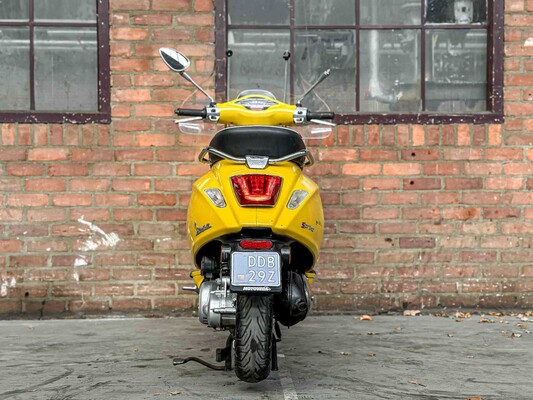 Vespa Sprint 4T 2016, DDB-29-Z Scooter