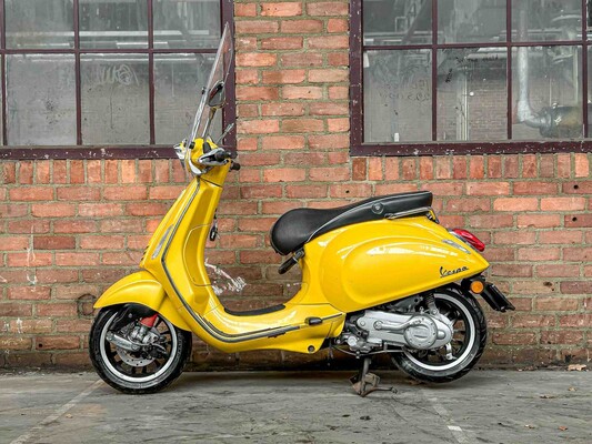 Vespa Sprint 4T 2016, DDB-29-Z Scooter