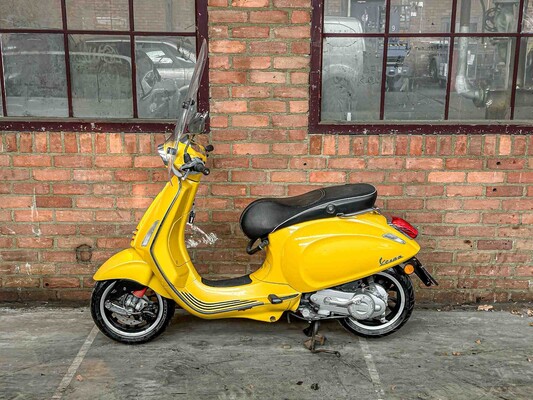 Vespa Sprint 4T 2016, DDB-29-Z Scooter