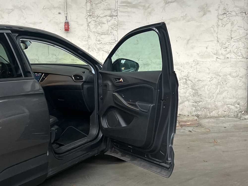Opel Grandland X 1.2 Turbo Bus. Bsp. 131HP 2020, H-724-HP