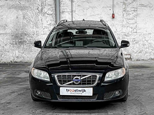 Volvo V70 2.4 D5 Momentum 185hp 2007, 98-HSN-7