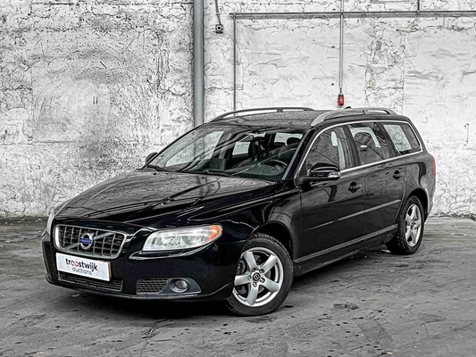 Volvo V70 2.4 D5 Momentum 185hp 2007, 98-HSN-7