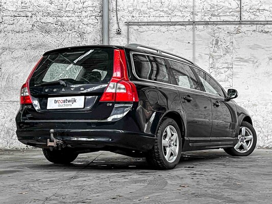 Volvo V70 2.4 D5 Momentum 185hp 2007, 98-HSN-7