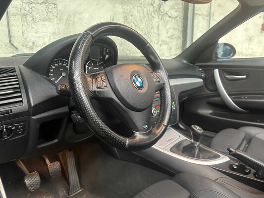 BMW 118i Cabriolet High Executive 143hp 2008 1-series, 57-GVR-5