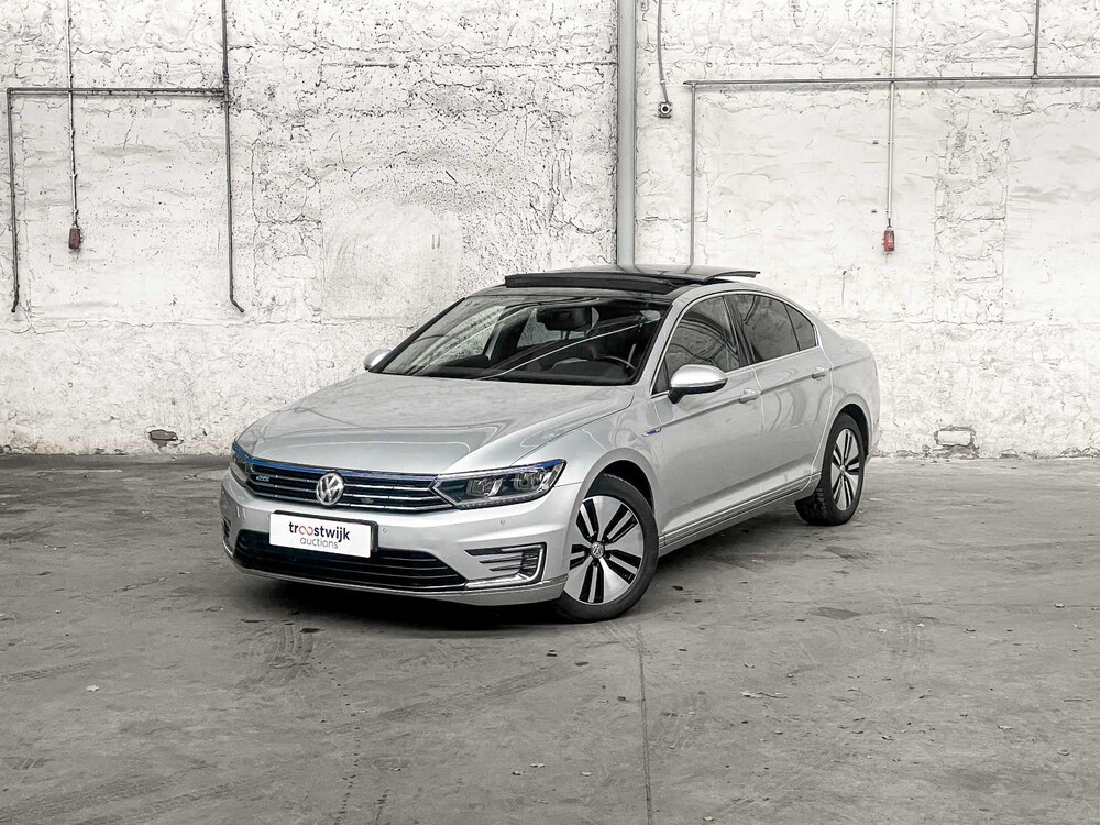 Volkswagen Passat 1.4 TSI GTE Highline 156PS 2016 (Original-NL), ND-240-P