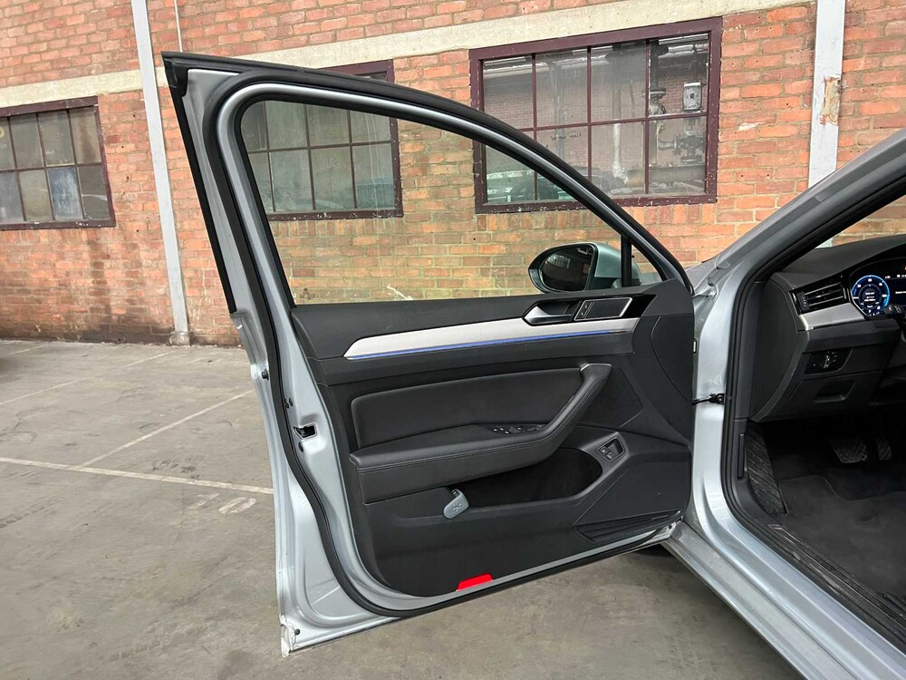 Volkswagen Passat 1.4 TSI GTE Highline 156PS 2016 (Original-NL), ND-240-P