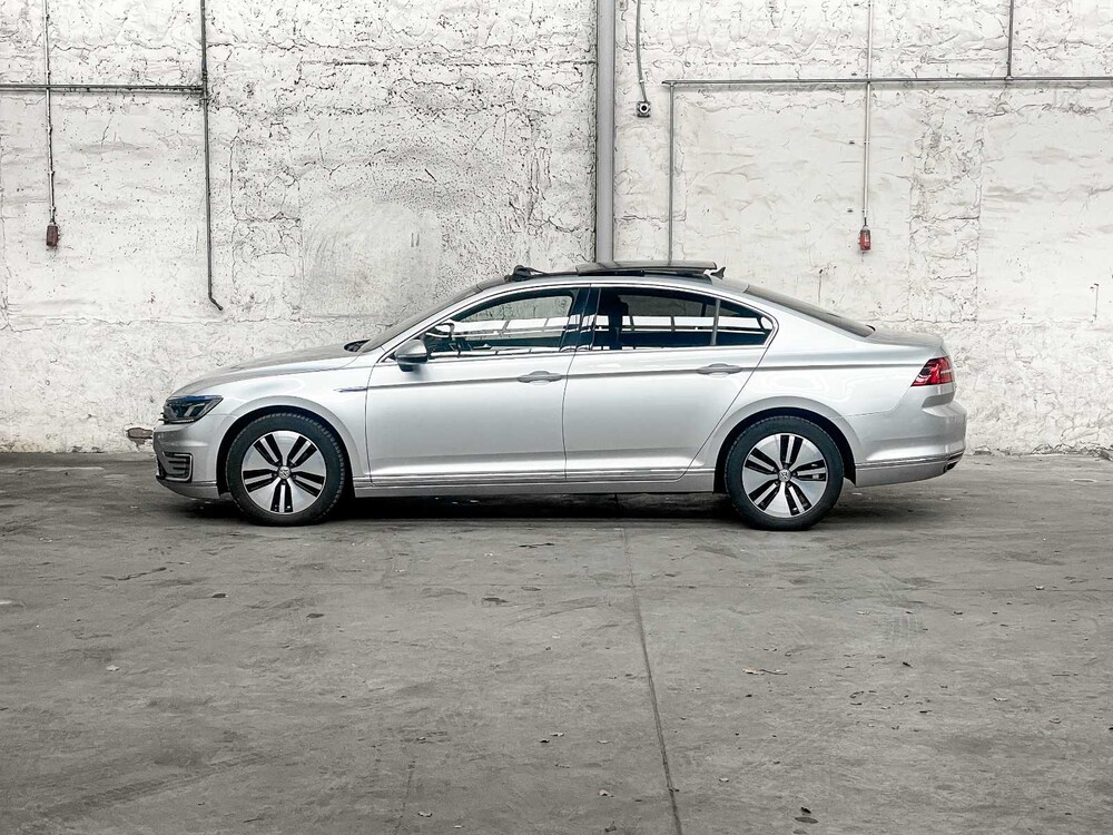 Volkswagen Passat 1.4 TSI GTE Highline 156PS 2016 (Original-NL), ND-240-P