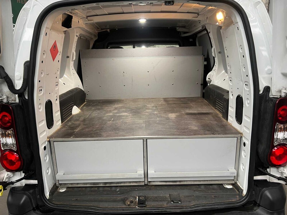 Peugeot Partner 7 99pk 2018, V-748-RD