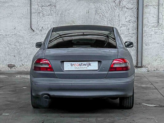 Volvo C70 2.4 193hp 2002 (Original-NL), 44-HV-DP