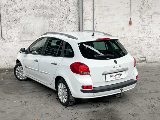 Renault Clio Estate 1.2-16V Authentique 75hp 2011 (Original-NL), 06-RFL-1