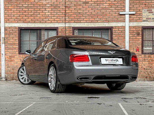 Bentley Flying Spur 6.0 W12 625pk 2014, NL-Kenteken