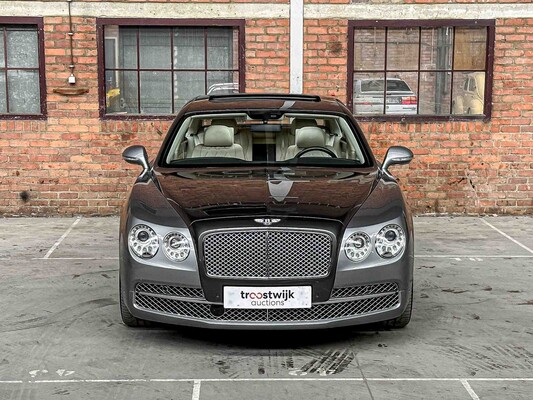 Bentley Flying Spur 6.0 W12 625pk 2014, NL-Kenteken