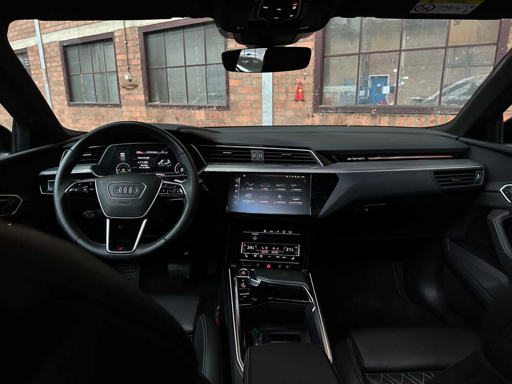 Audi e-tron S Quattro 95 kWh 503PS 2022 (Original-NL), R-003-XV