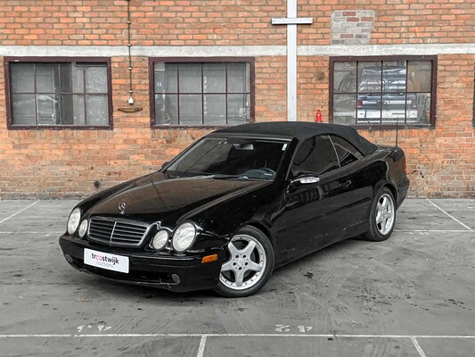 Mercedes-Benz CLK55 AMG Cabriolet 5.4 V8 367pk 2002 CLK-Klasse Youngtimer