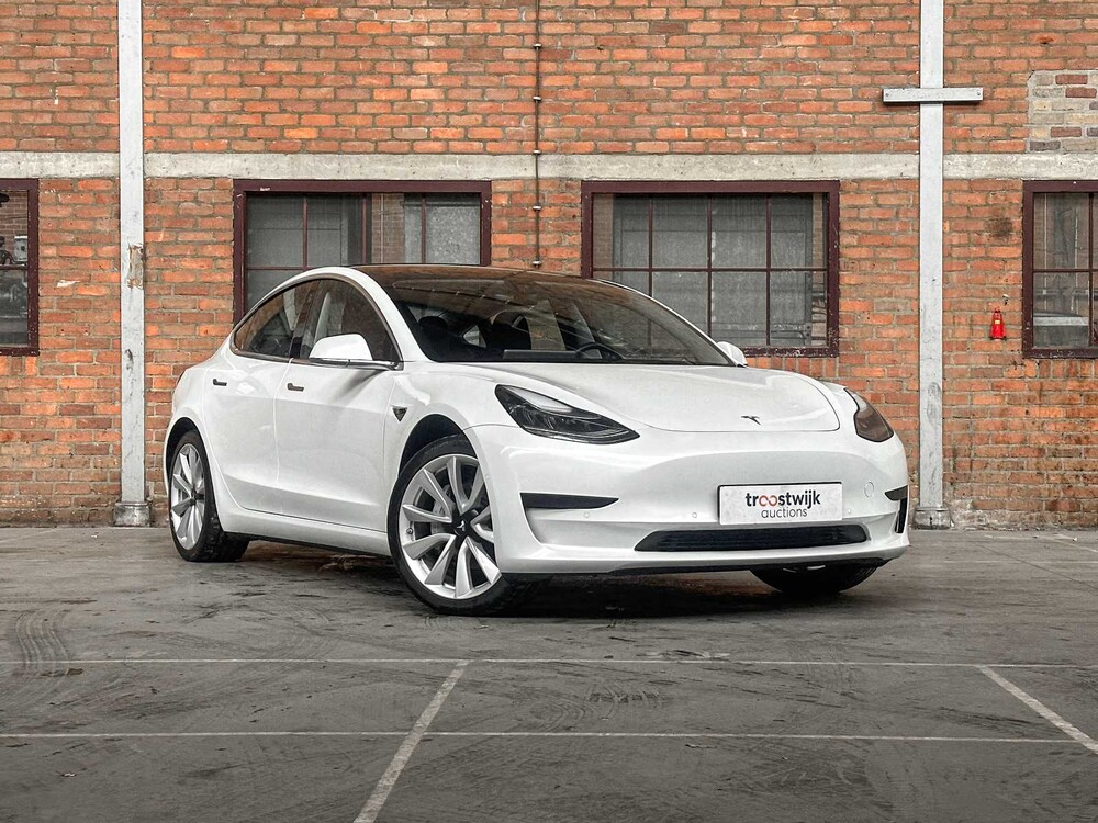 Tesla Model 3 Standard RWD Plus 60 kWh 238PS 2019 (Original-NL + 2. Besitzer), G-020-PJ