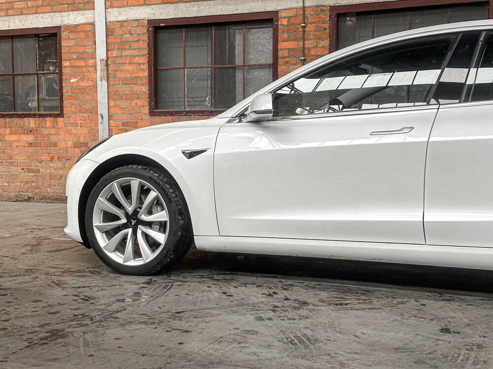 Tesla Model 3 Standard RWD Plus 60 kWh 238PS 2019 (Original-NL + 2. Besitzer), G-020-PJ