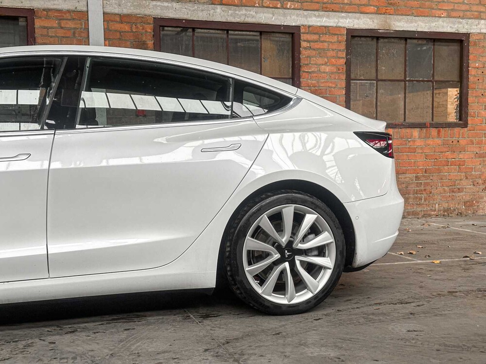 Tesla Model 3 Standard RWD Plus 60 kWh 238PS 2019 (Original-NL + 2. Besitzer), G-020-PJ
