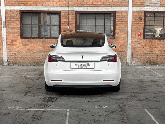 Tesla Model 3 Standard RWD Plus 60 kWh 238pk 2019 (Origineel-NL + 2e Eigenaar), G-020-PJ