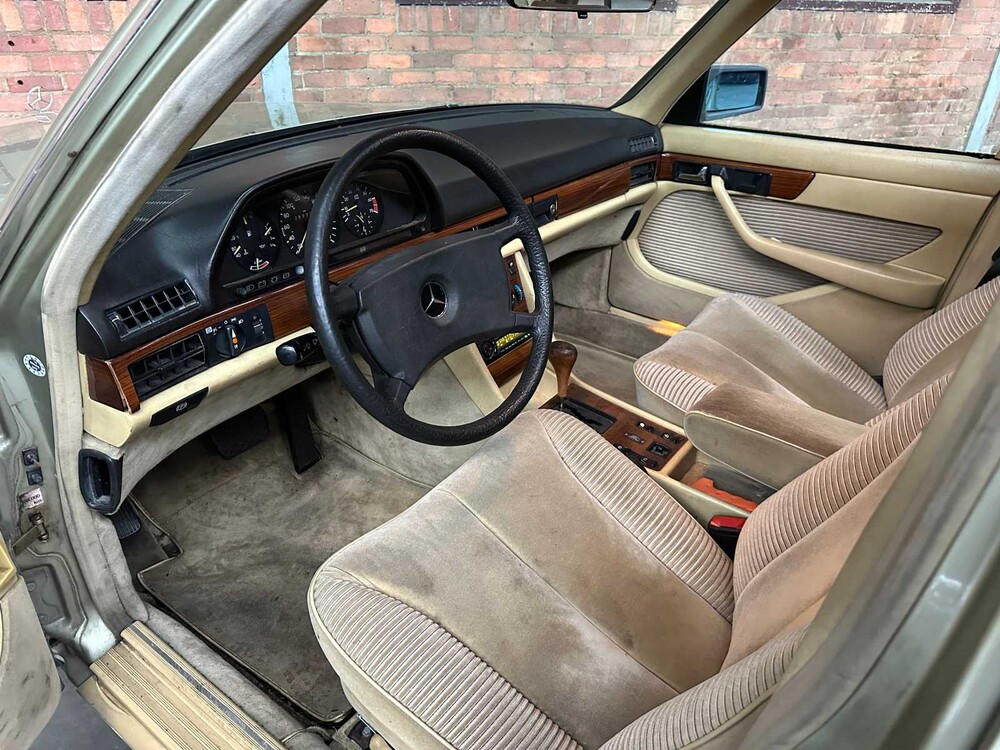 Mercedes-Benz 380 SE 3.8 V8 W126 218PS 1980 S-Klasse