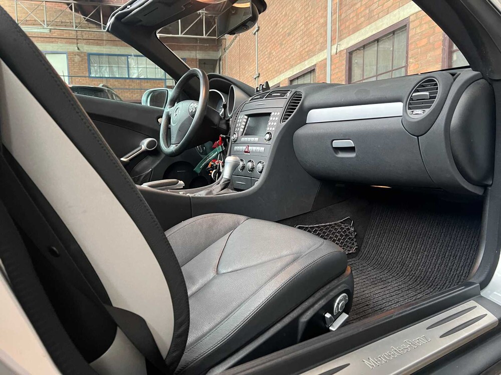 Mercedes-Benz SLK350 3.5 V6 272hp 2004 AIRSCARF SLK-Class Youngtimer