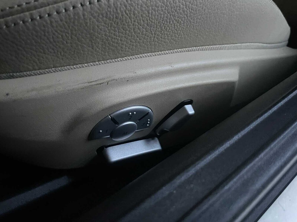 Mercedes-Benz SLK350 3.5 V6 272PS 2005 AIRSCARF SLK-Klasse Youngtimer