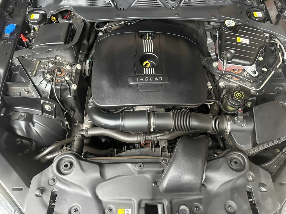 Jaguar XJ 2.0 Premium Luxus 240PS 2013 (Original-NL)