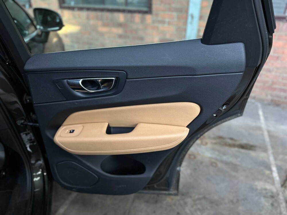 Volvo XC60 2.0 D4 AWD Inscription 190PS 2018 (Original-NL), RV-770-D