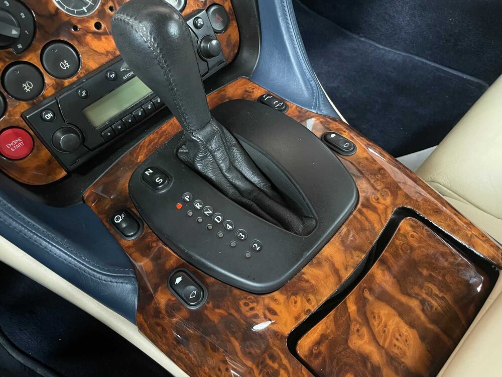 Aston Martin DB7 Volante 5.9 V12 Vantage 416PS 2002 (Original-NL) Cabrio, 88-JL-PX Youngtimer