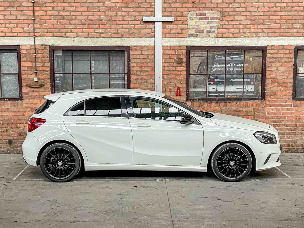 Mercedes-Benz A180 Prestige 122hp 2015 A-Class, SB-441-F