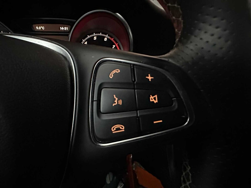 Mercedes-Benz A180 Prestige 122hp 2015 A-Class, SB-441-F