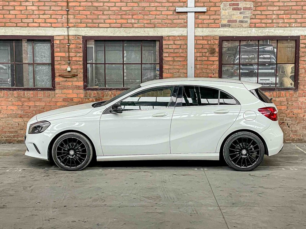Mercedes-Benz A180 Prestige 122hp 2015 A-Class, SB-441-F