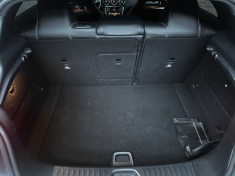 Mercedes-Benz A180 Prestige 122hp 2015 A-Class, SB-441-F