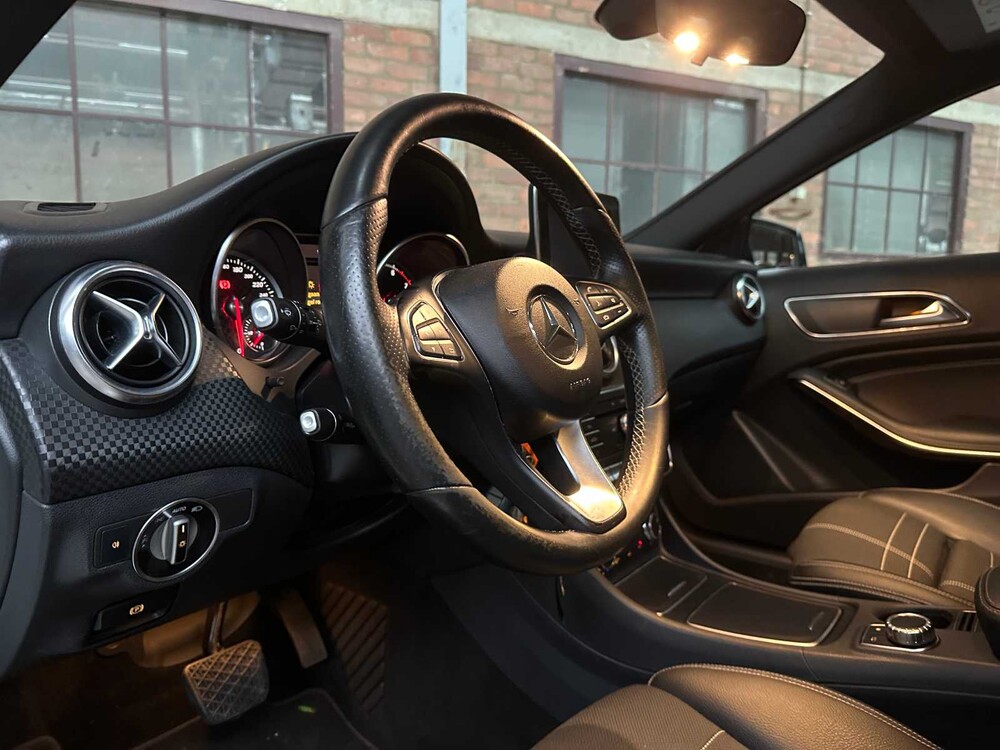 Mercedes-Benz A180 Prestige 122hp 2015 A-Class, SB-441-F