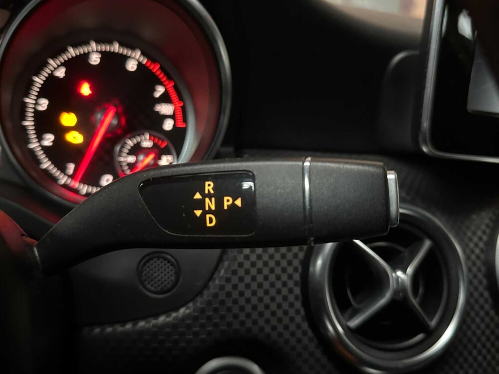 Mercedes-Benz A180 Prestige 122hp 2015 A-Class, SB-441-F