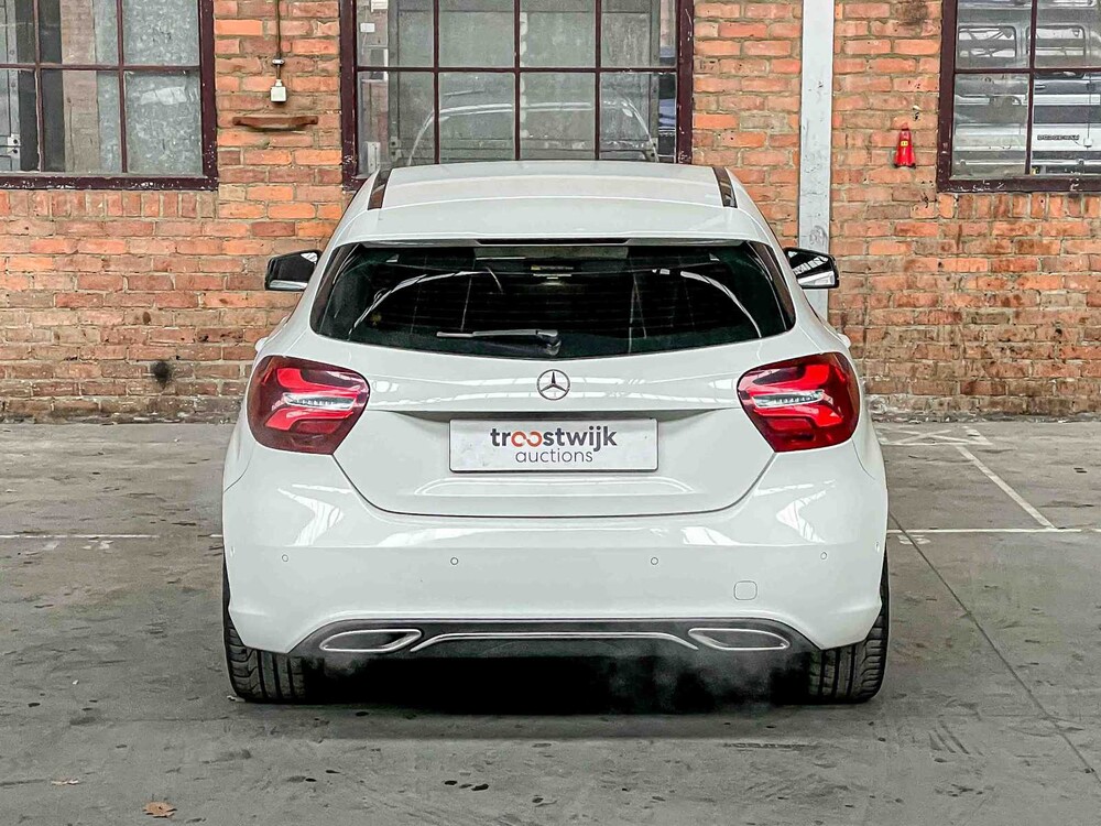 Mercedes-Benz A180 Prestige 122hp 2015 A-Class, SB-441-F