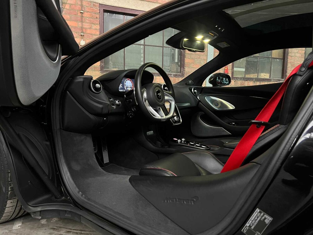 McLaren GT 4.0 V8 620PS 2022 (6.517 KM)