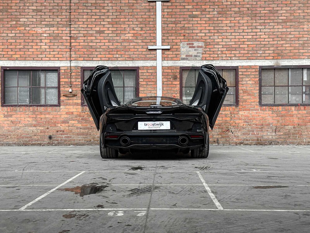 McLaren GT 4.0 V8 620PS 2022 (6.517 KM)