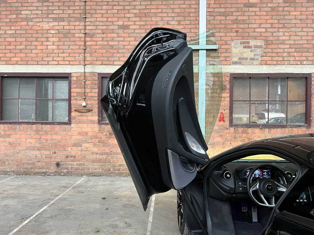 McLaren GT 4.0 V8 620PS 2022 (6.517 KM)