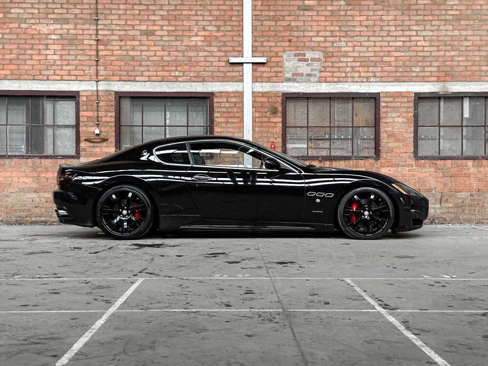 Maserati GranTurismo S 4.7 V8 440PS MC Shift 61.000km 2008 Youngtimer