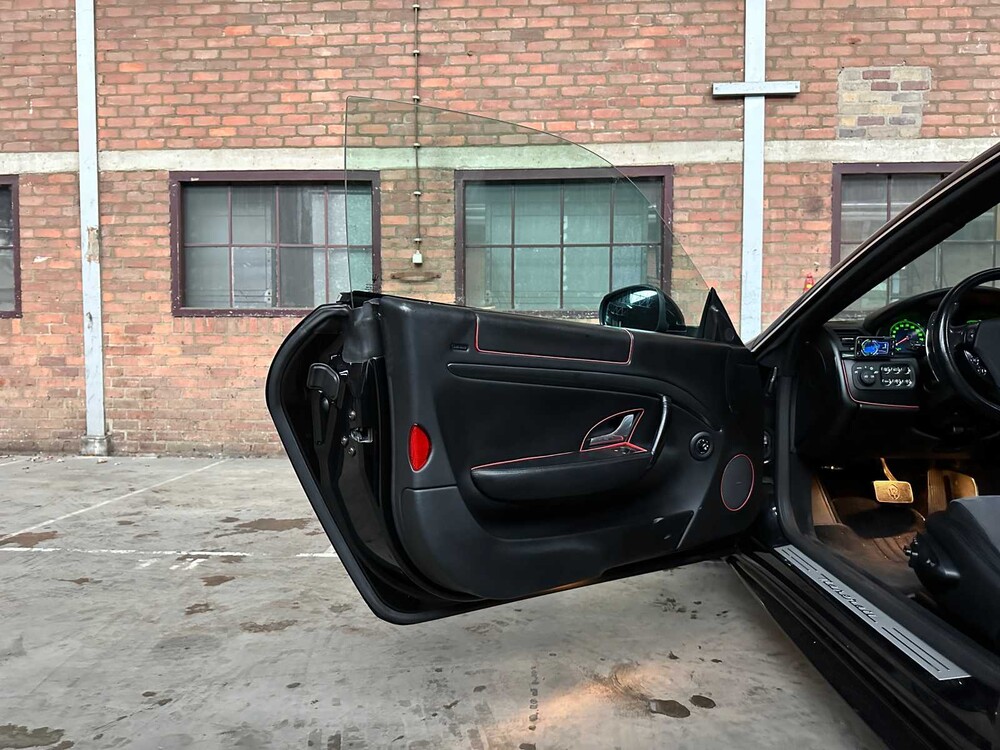 Maserati GranTurismo S 4.7 V8 440PS MC Shift 61.000km 2008 Youngtimer