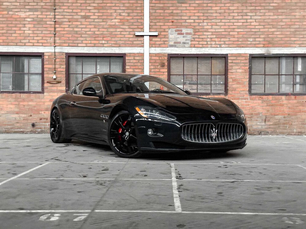 Maserati GranTurismo S 4.7 V8 440PS MC Shift 61.000km 2008 Youngtimer