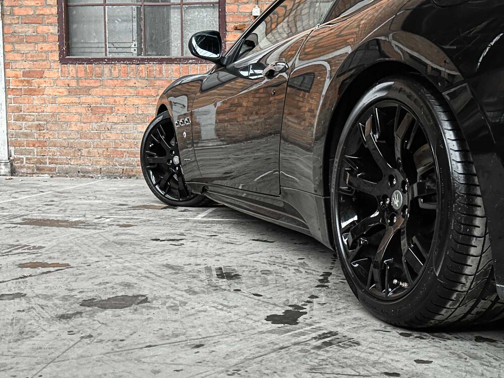 Maserati GranTurismo S 4.7 V8 440PS MC Shift 61.000km 2008 Youngtimer