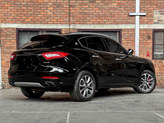 Maserati Levante Luxury 3.0 V6 348hp 2017