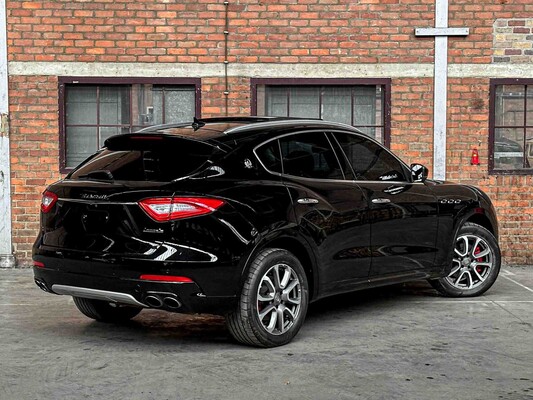 Maserati Levante Luxury 3.0 V6 348hp 2017